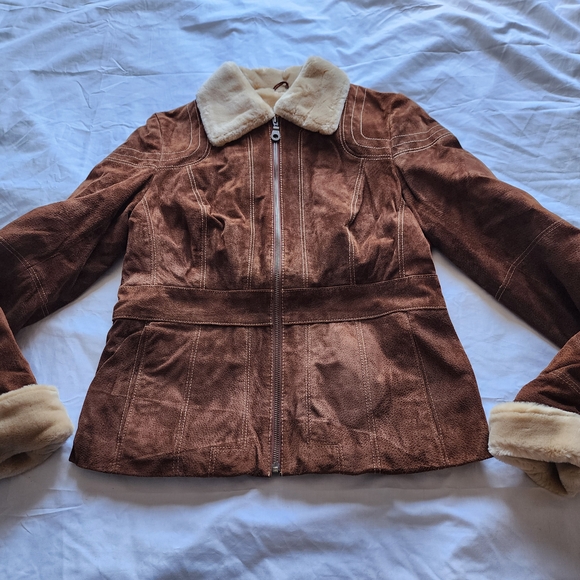 Wilson Suede Leather Brown Coat Jacket Faux Fur Trim Collar Size Medium Is Used - Picture 1 of 16